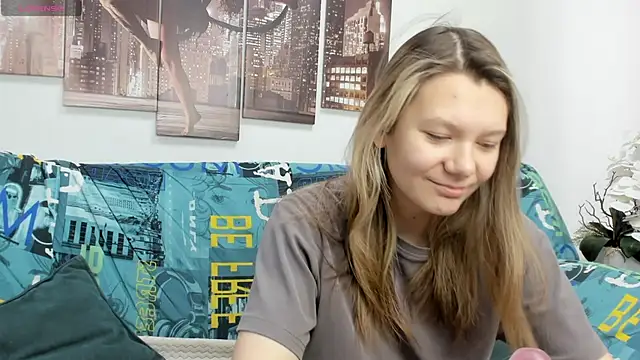 Snapshot of Sunny_Sammy chatting on 11/16/25, 01:22 Sunny Sammy online show from 11/16/25, 01:22