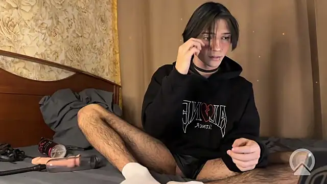 NikGive online show from 02/02/26, 04:38