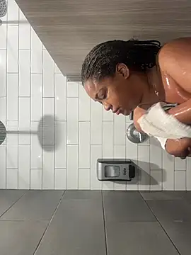 reinagotthroat online show from 02/19/26, 03:52