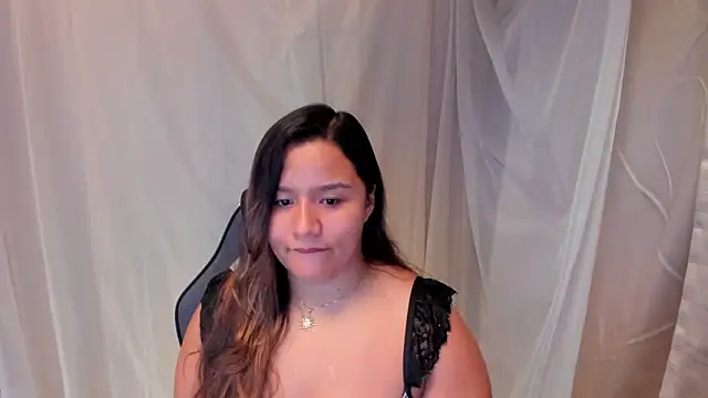 Snapshot of ElaBourn_ chatting on 03/06/26, 02:24 ElaBourn online show from 03/06/26, 02:24