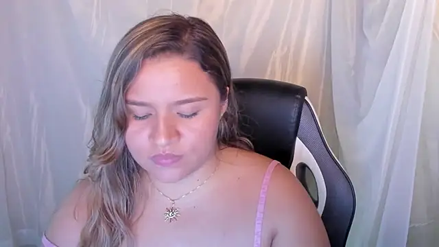 Snapshot of ElaBourn_ chatting on 03/18/26, 03:20 ElaBourn online show from 03/18/26, 03:20