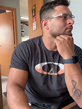 KRYSTALIZEDY online show from 12/16/25, 11:04