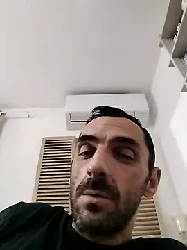 hotmen83 online show from 09/13/25, 03:12