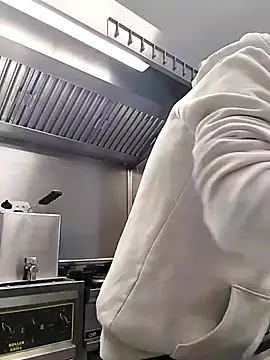 hotmen83 online show from 09/26/25, 07:12