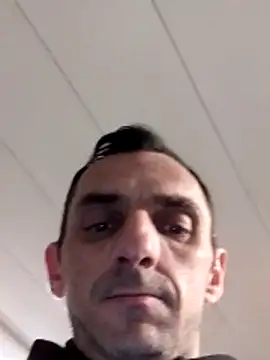 hotmen83 online show from 03/15/26, 12:27