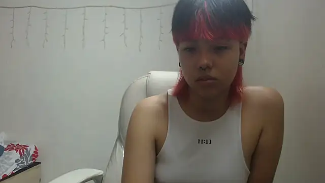 Snapshot of BJkoreanboy chatting on 10/09/25, 08:29 BJkoreanboy online show from 10/09/25, 08:29