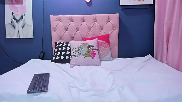 Snapshot of Sex_samantha chatting on 09/21/25, 01:24 Sex samantha online show from 09/21/25, 01:24