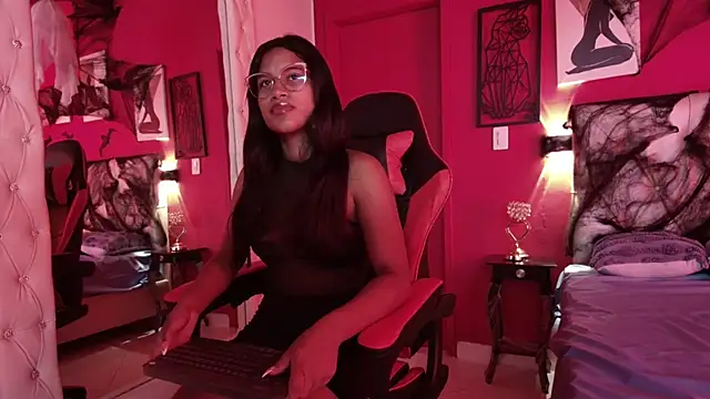 Snapshot of Sex_samantha chatting on 10/22/25, 01:00 Sex samantha online show from 10/22/25, 01:00