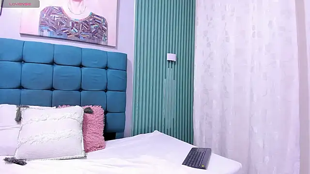 Sex samantha online show from 01/12/26, 02:22