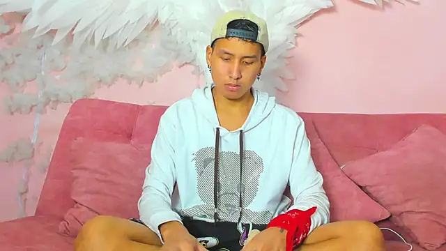 spicy adonhis online show from 11/21/25, 01:10