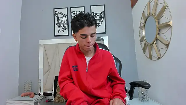 owen  johnson online show from 09/30/25, 12:10