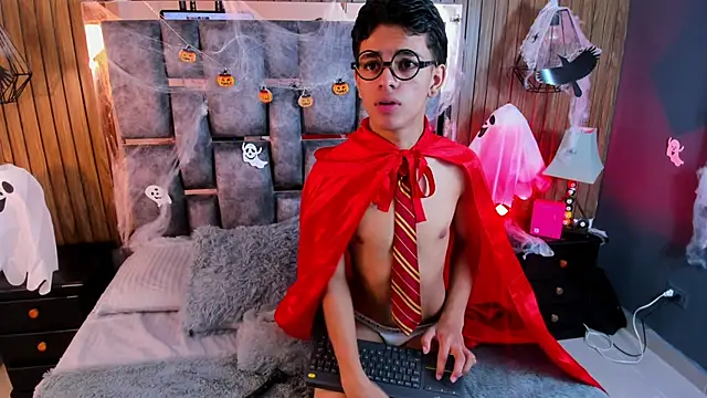 owen  johnson online show from 10/29/25, 12:18