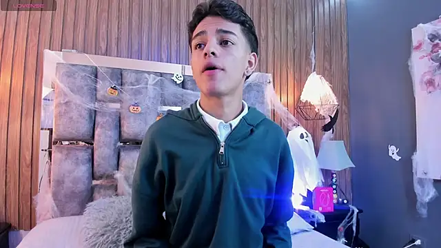 owen  johnson online show from 11/01/25, 11:56