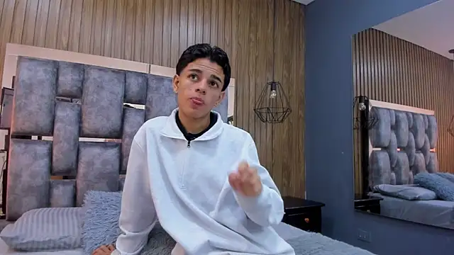 owen  johnson online show from 12/03/25, 11:41