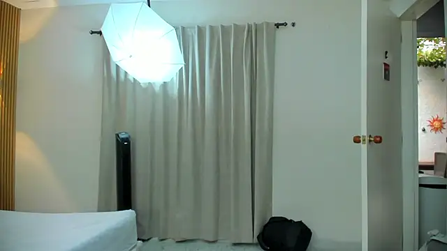 Snapshot of lilyth_adam chatting on 11/07/25, 07:36 lilyth adam online show from 11/07/25, 07:36