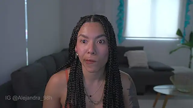 kyria 1 online show from 12/18/25, 10:05