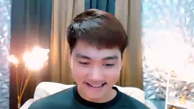 Snapshot of Mister_officer69 chatting on 09/27/25, 07:35 Mister officer69 online show from 09/27/25, 07:35