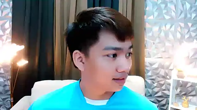 Snapshot of Mister_officer69 chatting on 10/03/25, 02:47 Mister officer69 online show from 10/03/25, 02:47