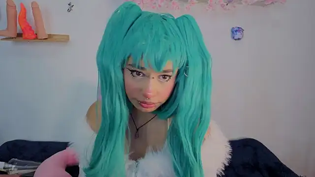 Snapshot of zoelight18 chatting on 10/31/25, 11:44 zoelight18 online show from 10/31/25, 11:44