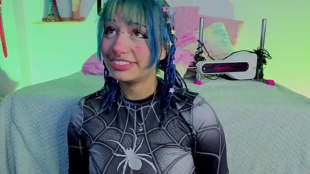 zoelight18 online show from 02/12/26, 03:23