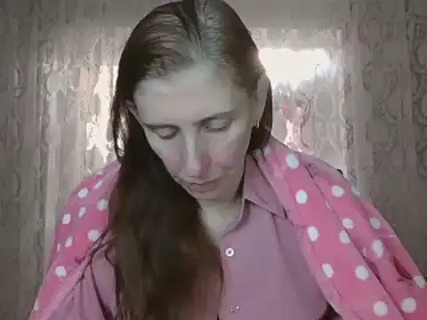 CandiCole online show from 10/28/25, 05:22