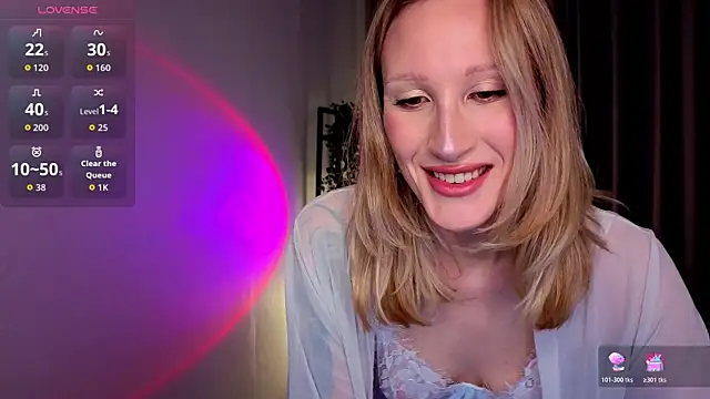 Snapshot of BiancaHelo chatting on 11/22/25, 09:25 BiancaHelo online show from 11/22/25, 09:25