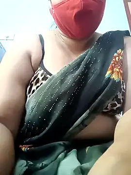 Snapshot of Tamil_Sivani chatting on 03/05/26, 07:04 Tamil Sivani online show from 03/05/26, 07:04