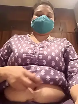 Snapshot of Tamil_Sivani chatting on 04/05/26, 01:41 Tamil Sivani online show from 04/05/26, 01:41