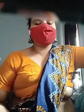 Snapshot of Tamil_Sivani chatting on 06/19/26, 10:41 Tamil Sivani online show from 06/19/26, 10:41
