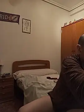 Snapshot of geli45 chatting on 04/10/26, 09:52 geli45 online show from 04/10/26, 09:52