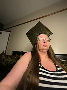 Snapshot of BuxomKitty_BBW chatting on 03/06/26, 06:59 BuxomKitty BBW online show from 03/06/26, 06:59