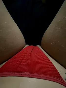 Snapshot of Darkfemminineenergy22 chatting on 12/15/25, 08:13 Darkfemminineenergy22 online show from 12/15/25, 08:13