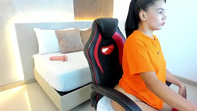 Snapshot of dana_daree chatting on 09/16/25, 07:04 dana daree online show from 09/16/25, 07:04