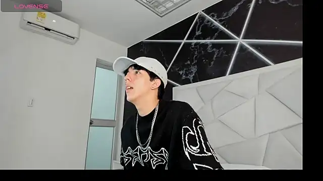 Snapshot of AerumChae chatting on 05/15/26, 12:45 AerumChae online show from 05/15/26, 12:45