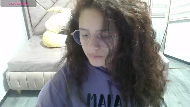 Velvet Moon V online show from 01/08/26, 01:13