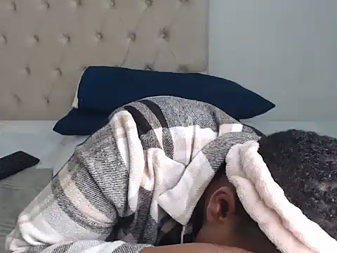 Lolly Ramochele online show from 11/12/25, 09:14