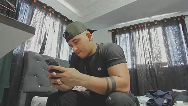 evan hardy online show from 09/11/25, 07:03