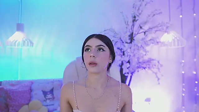 Snapshot of JadeSummerr chatting on 12/18/25, 11:38 JadeSummerr online show from 12/18/25, 11:38