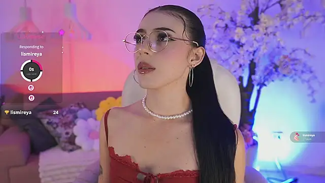 Snapshot of JadeSummerr chatting on 02/14/26, 11:40 JadeSummerr online show from 02/14/26, 11:40