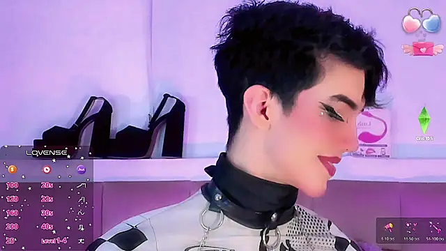 Baby FenixTS online show from 11/05/25, 07:41