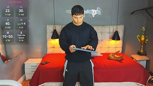 Horny nick18 online show from 10/09/25, 10:35