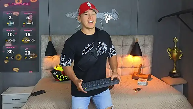 Horny nick18 online show from 12/20/25, 10:22