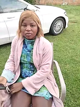 SweetHoney21  online show from 11/28/25, 03:31