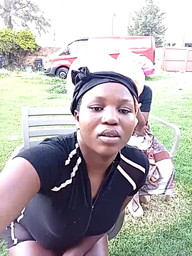 SweetHoney21  online show from 02/02/26, 03:33