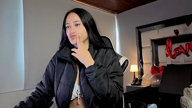 Adhara7 online show from 02/11/26, 07:52