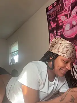 PrettyBabriexox online show from 04/16/26, 01:45