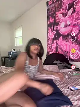 PrettyBabriexox online show from 05/29/26, 10:19