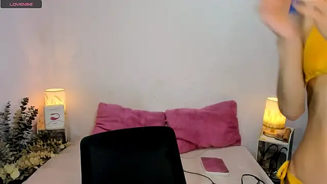 Snapshot of tsmokemachine chatting on 11/06/25, 02:51 tsmokemachine online show from 11/06/25, 02:51