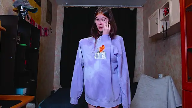 Snapshot of litle_owl chatting on 09/23/25, 05:05 litle owl online show from 09/23/25, 05:05