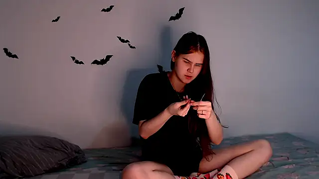 Snapshot of litle_owl chatting on 10/23/25, 03:33 litle owl online show from 10/23/25, 03:33